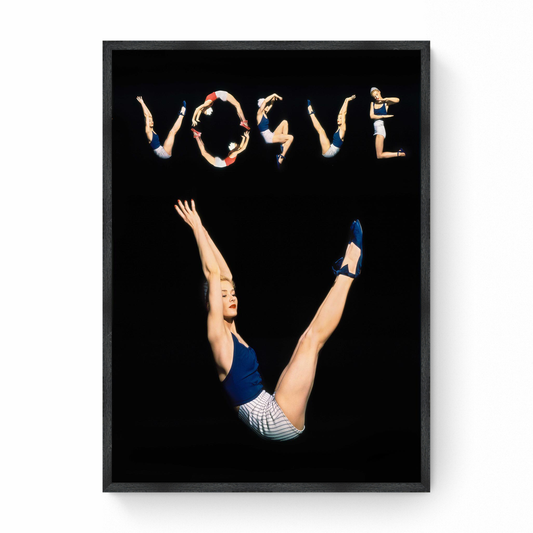 Model Lisa Fonssagrives on a Cover Vogue