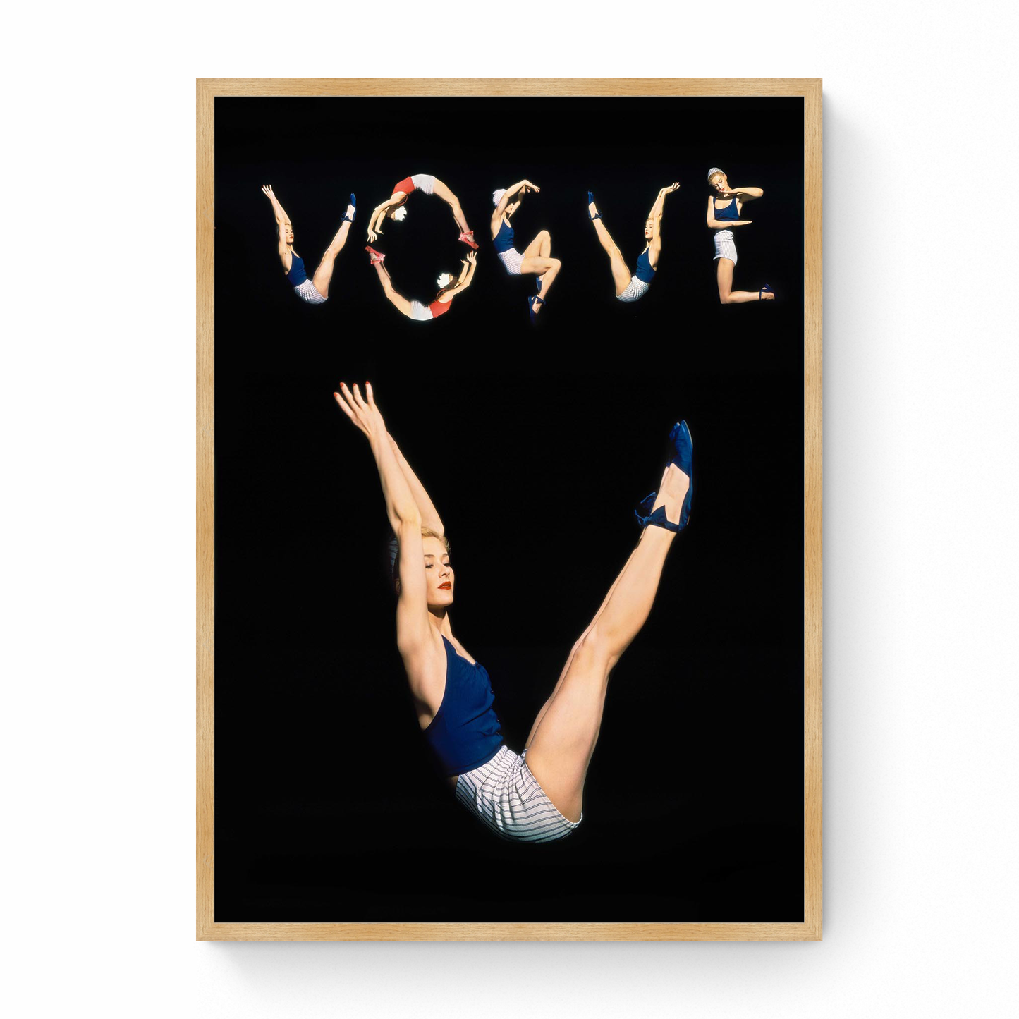 Model Lisa Fonssagrives on a Cover Vogue